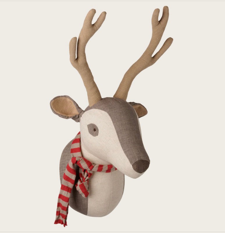 Trophy deer - Light nature