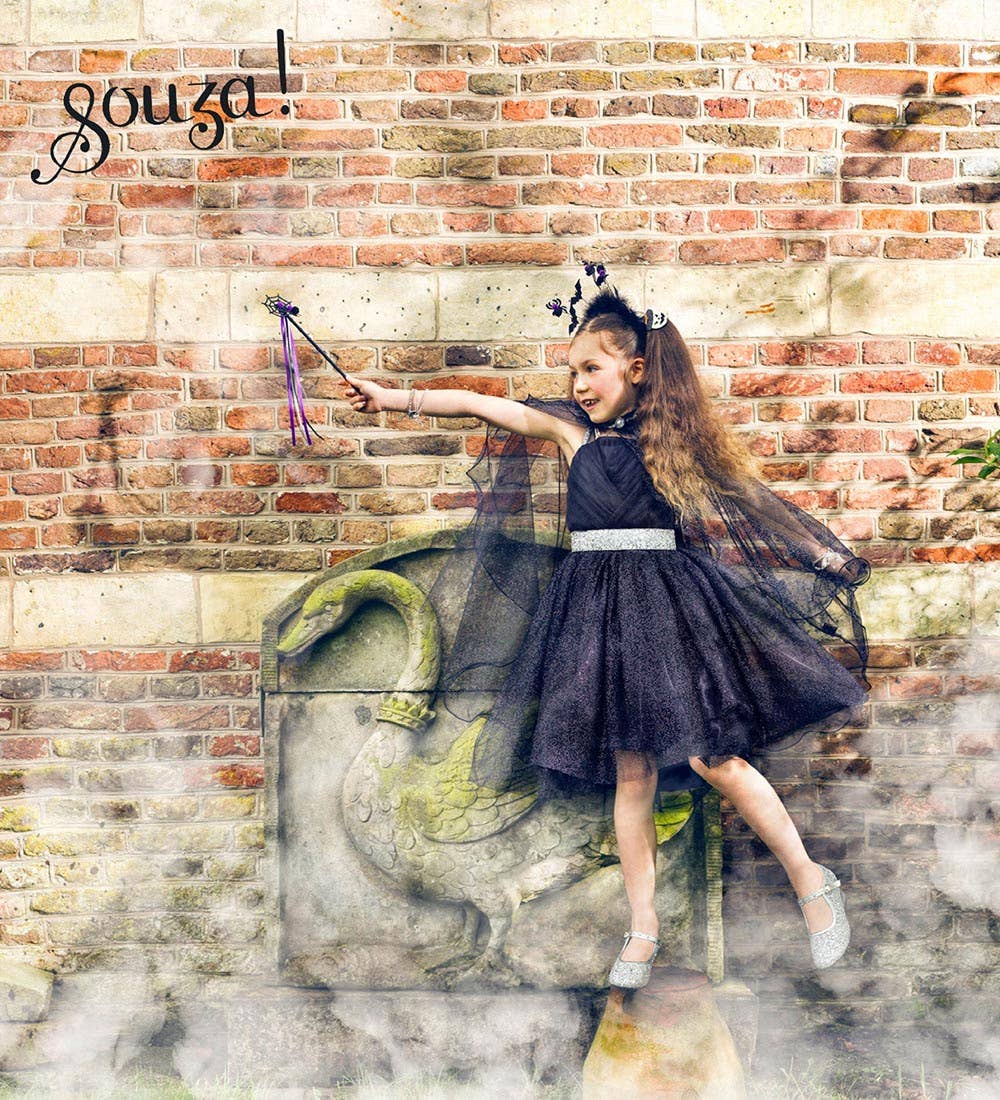 Black Julietta Cape: 5-7 years