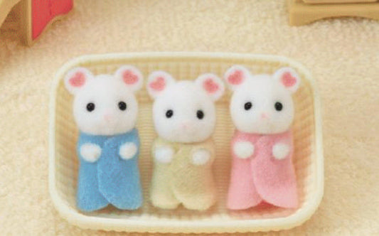 Calico Critters Marshmallow Mouse