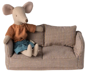 Brown Plaid Couch, Mouse