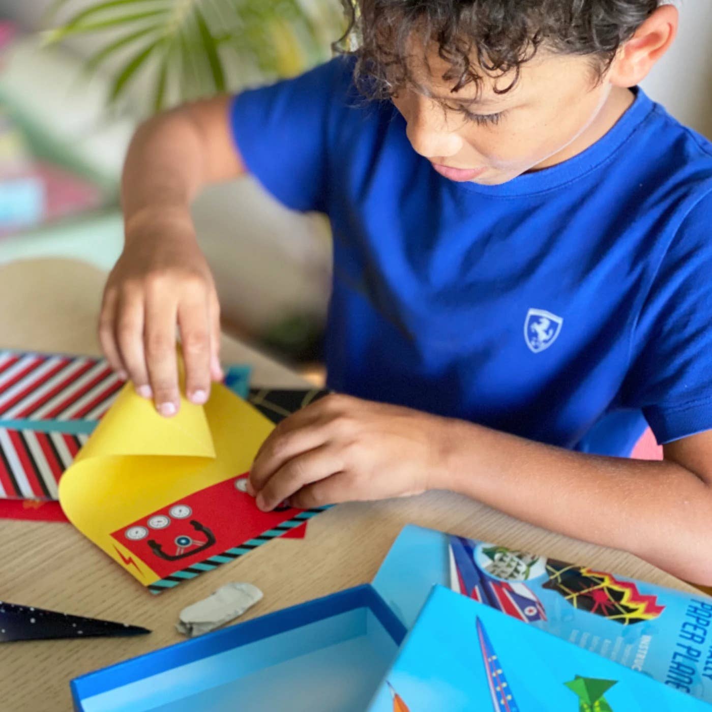 Totally Paper Planes Origami Set