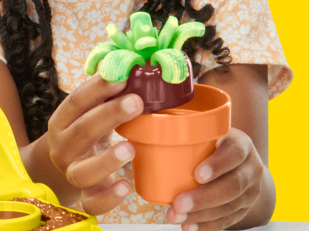 Play-Doh Blooming Flowers Playset