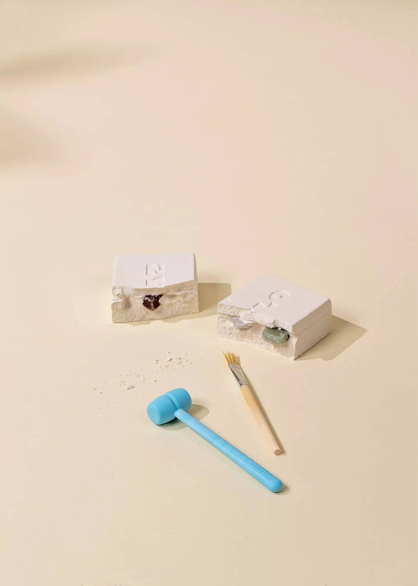 Gemstones & Fossil Excavation Set