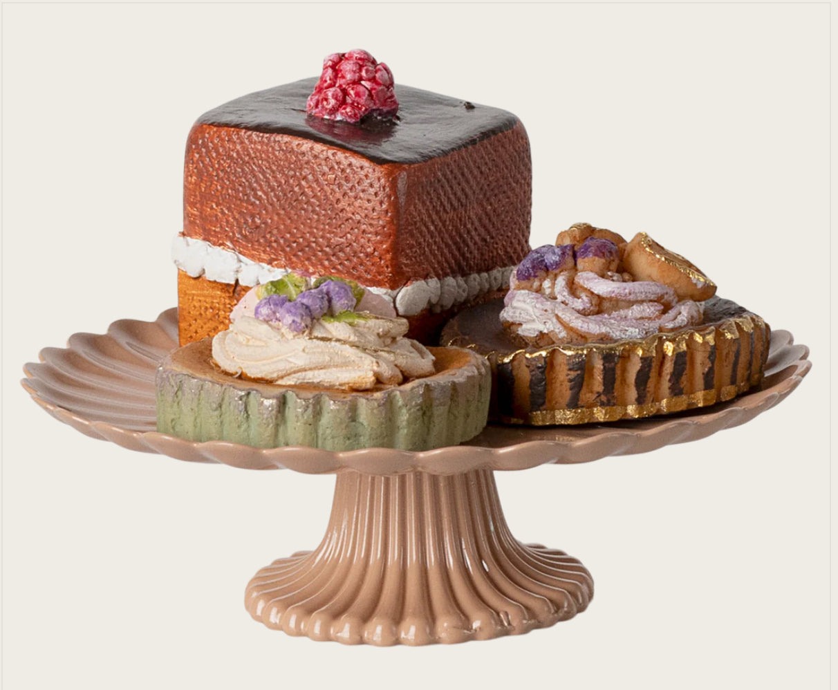 Cakes and cakestand, Mini