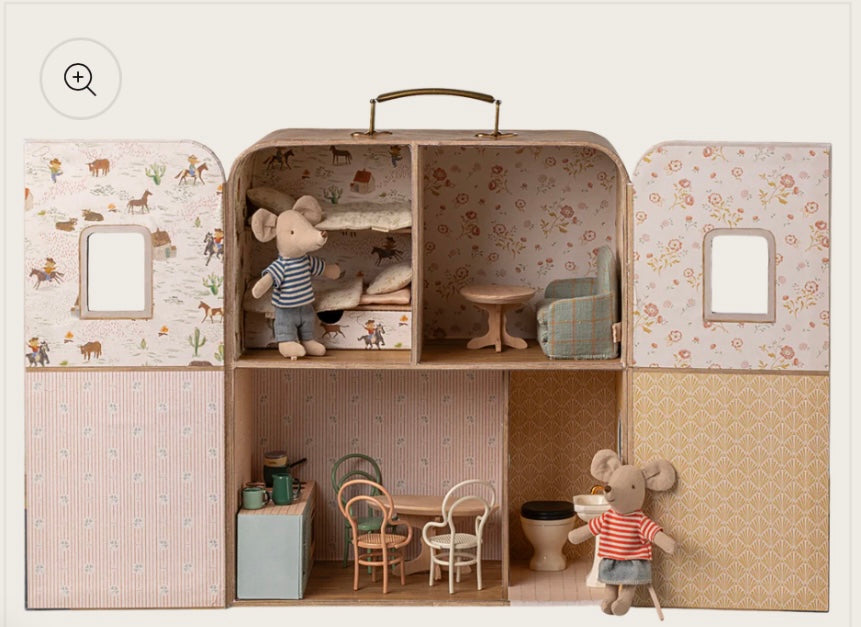 SuitCasa- Little sister and brother mouse sized home