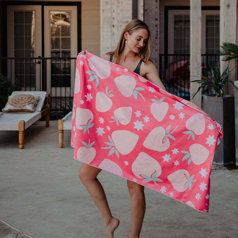 Strawberries Quick Dry Beach Towel