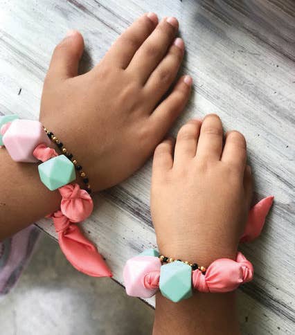 Mandy w/ Friendship Bracelet
