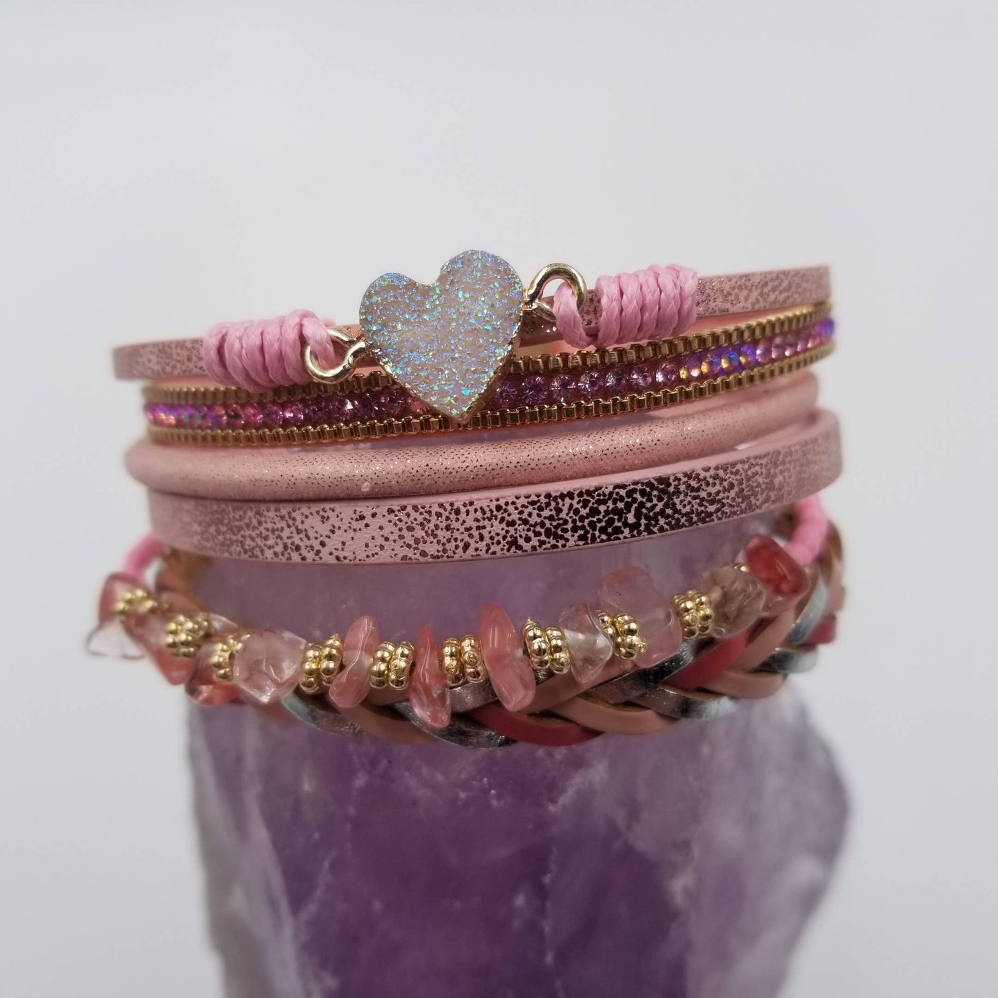 Natural Stone Heart Wrap Magnetic Bracelet: Pink